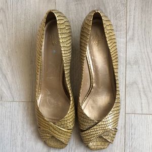 ALEX MARIE open toe shoes.